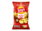 Een rode zak gezouten aardappelchips van 200 gram met Nutri-Score C.