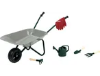 Carrinho de mão de brinquedo com ferramentas de jardim: regador, pá, ancinho e luvas.