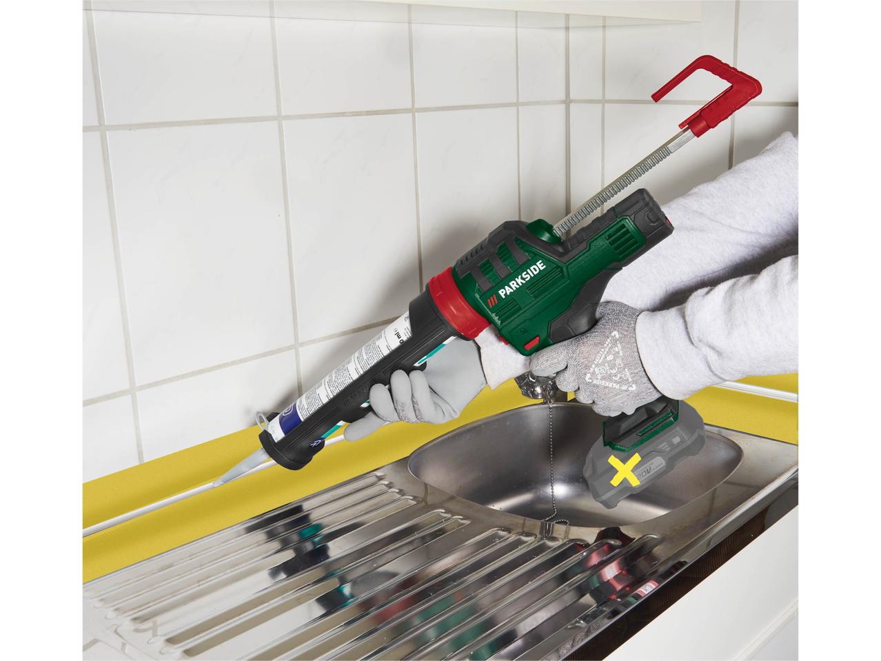 Pistola per cartucce ricaricabile