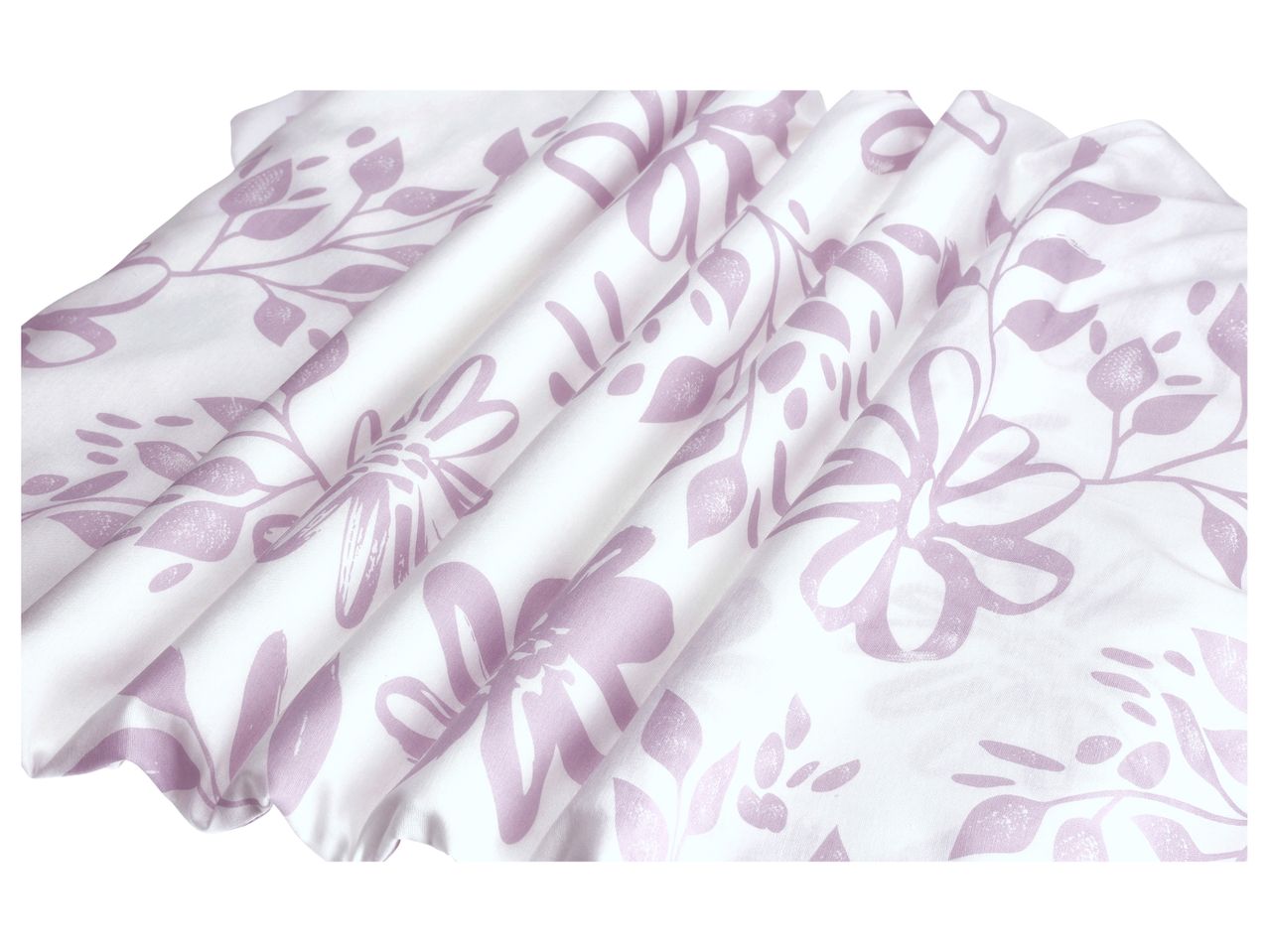Tessuto bianco con motivo floreale viola chiaro e pieghe morbide.
