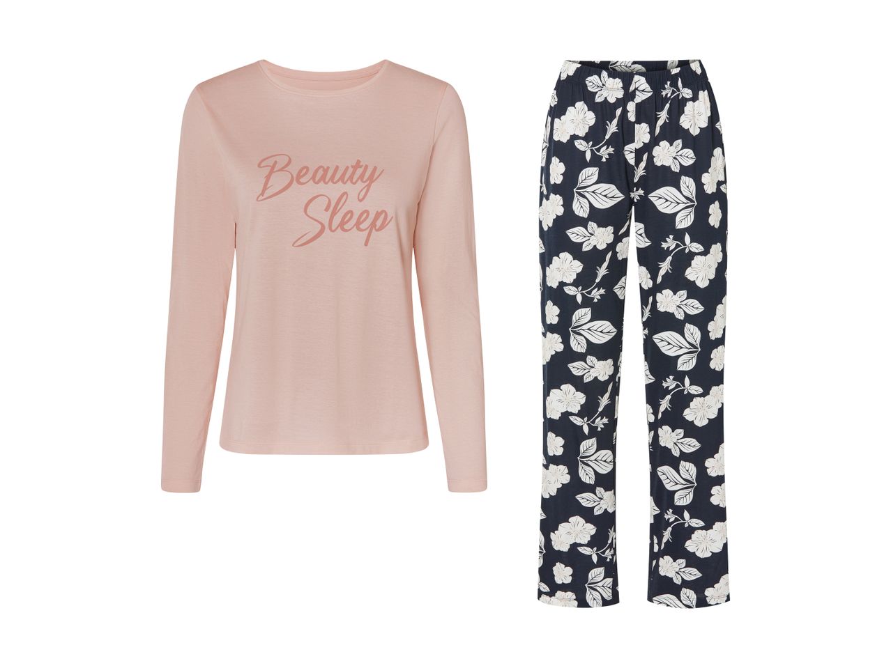 Lyserød langærmet pyjamastop med teksten 'Beauty Sleep' og mørkeblå pyjamasbukser med hvidt blomstermønster.