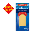 Pakke med lasagneplader af durumhvede med et rødt skilt, der siger 'Fast lav pris'.