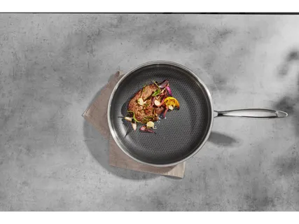 SILVERCREST® Roostevabast terasest pann