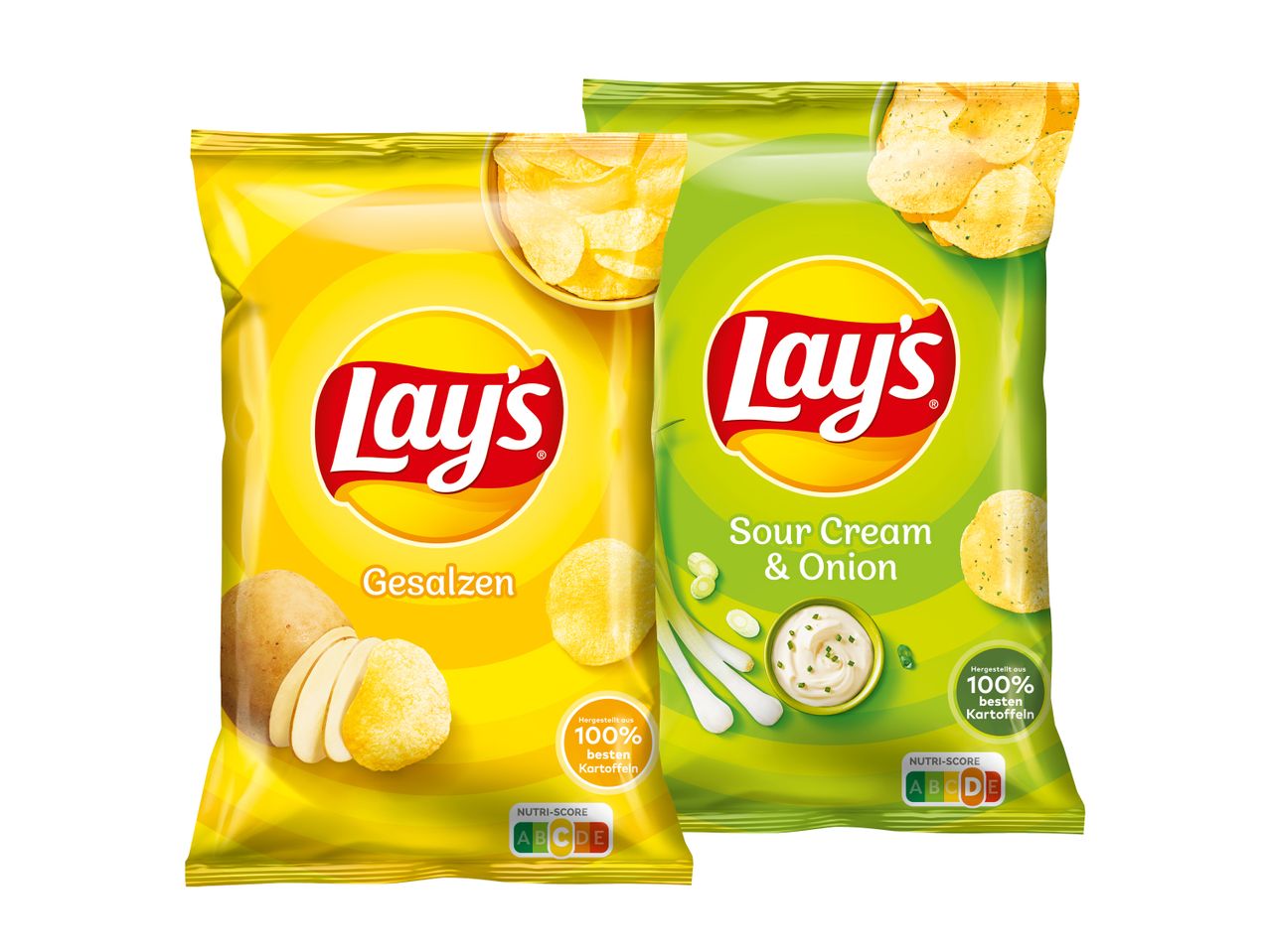 Zwei Lay's Chips-Packungen: eine mit Salz, die andere mit Sauerrahm und Zwiebel.