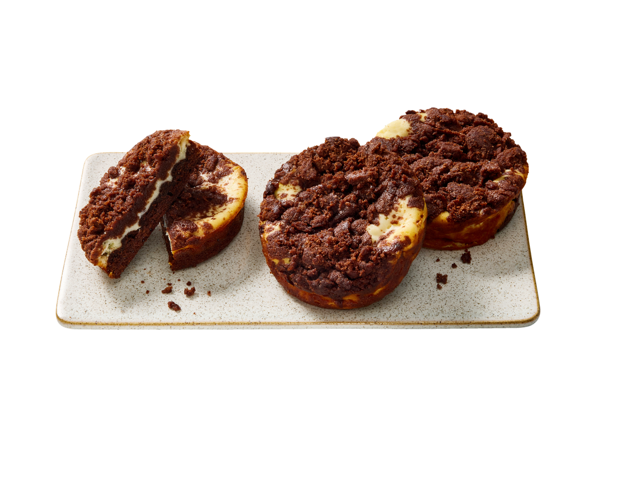 Brownie NY-style cheesecakes op een witte schaal.
