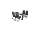 Conjunto de mobiliário de jardim: uma mesa e quatro cadeiras de metal escuro e têxtil.