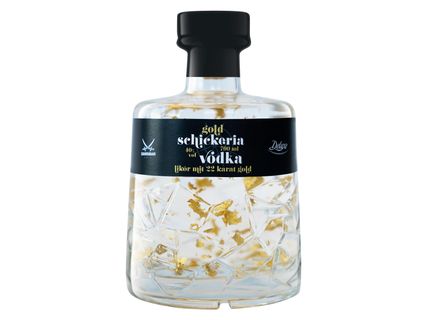 Vodka aranypelyhekkel