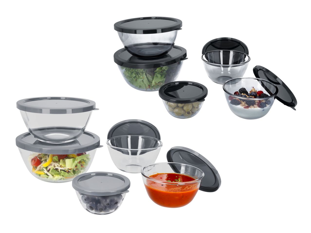 Transparente Glasschalen mit Deckeln, gefüllt mit Salat, Oliven, Joghurt und Suppe.