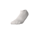 Une chaussette de sport courte grise sur fond noir.