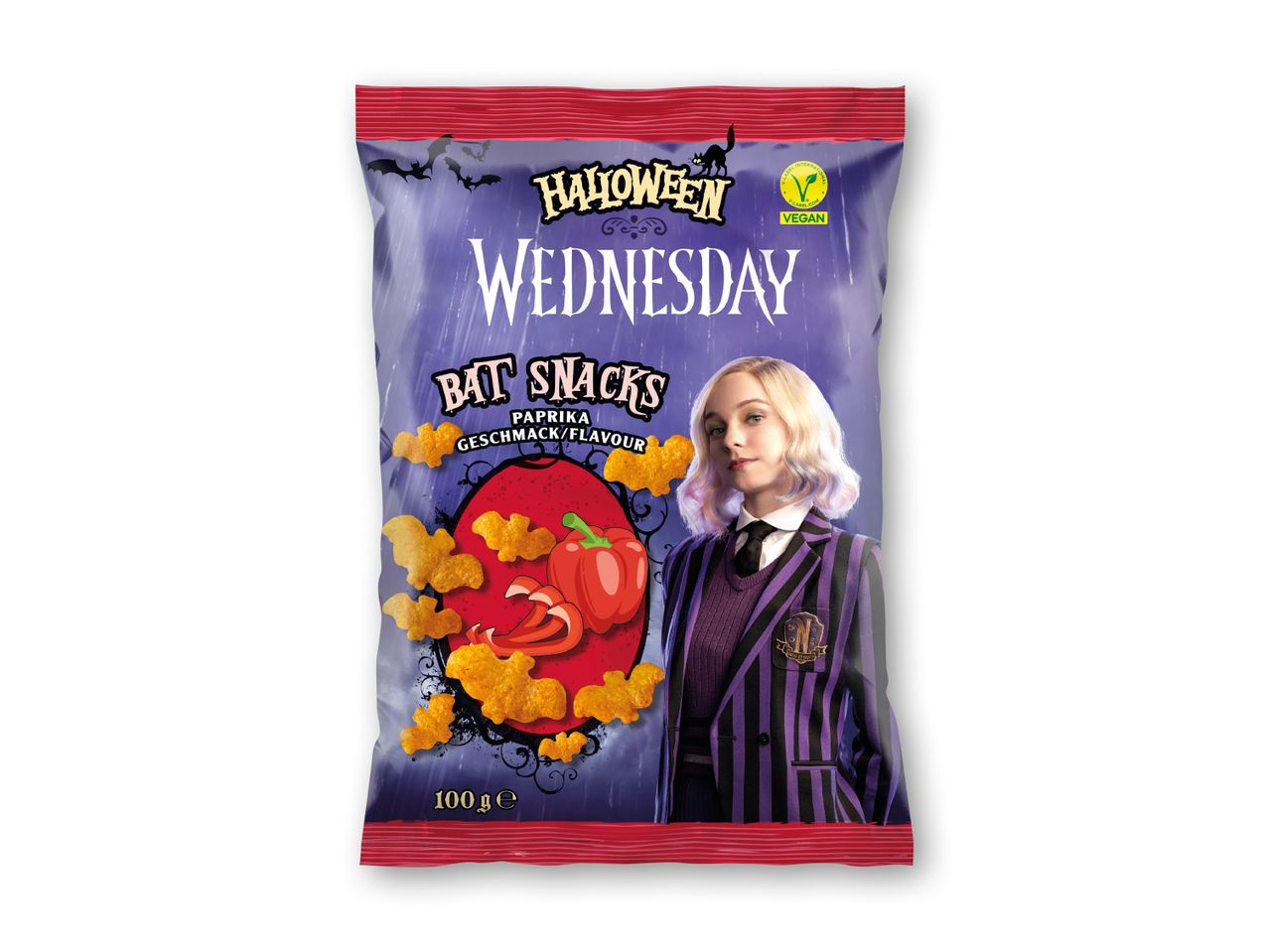 En pose Halloween Wednesday Bat Snacks med paprika-smag og et billede af en kvinde i en stribet jakke.