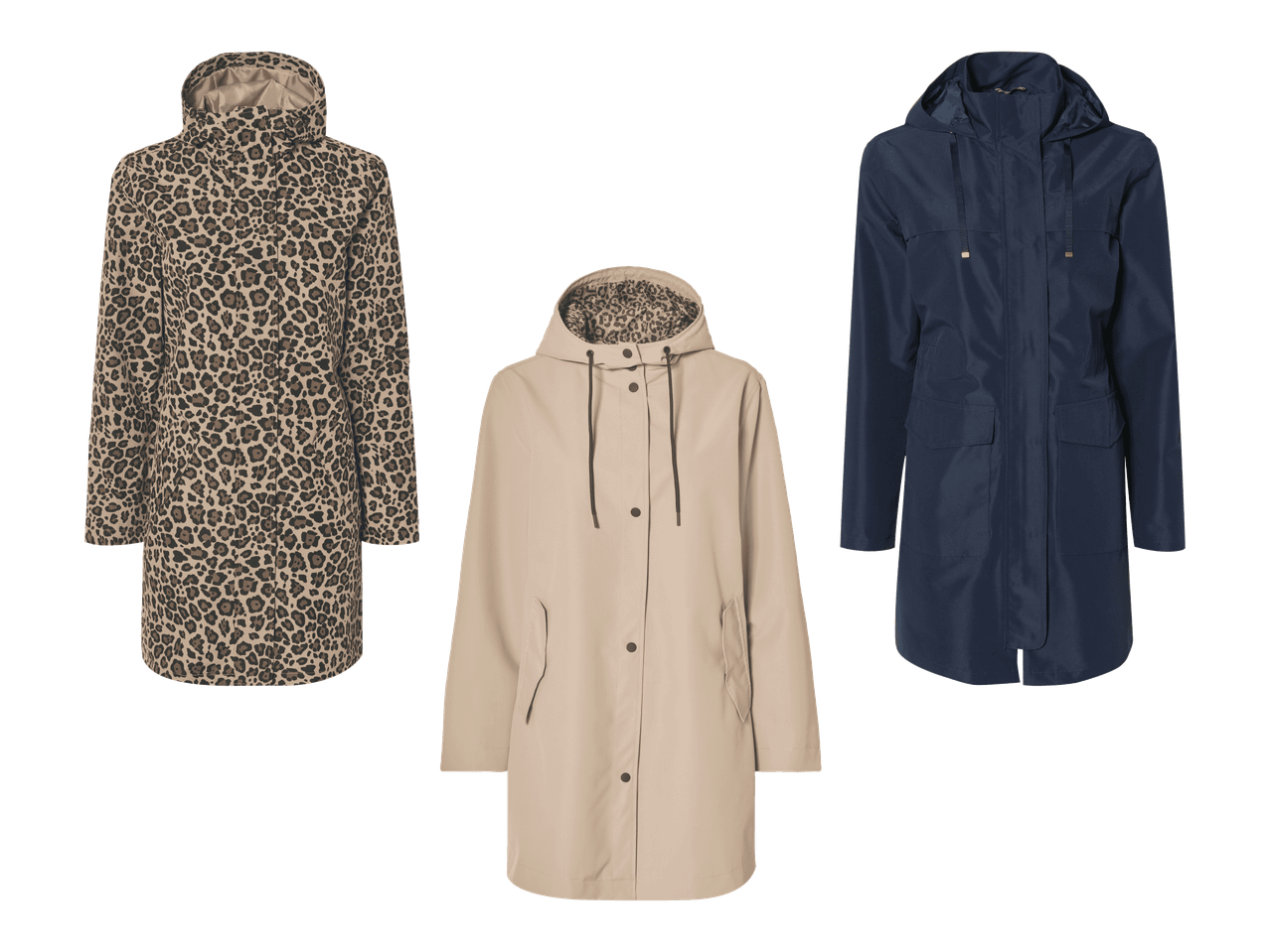 Kolme sadetakkia: leopardikuvioinen, beige ja laivastonsininen.