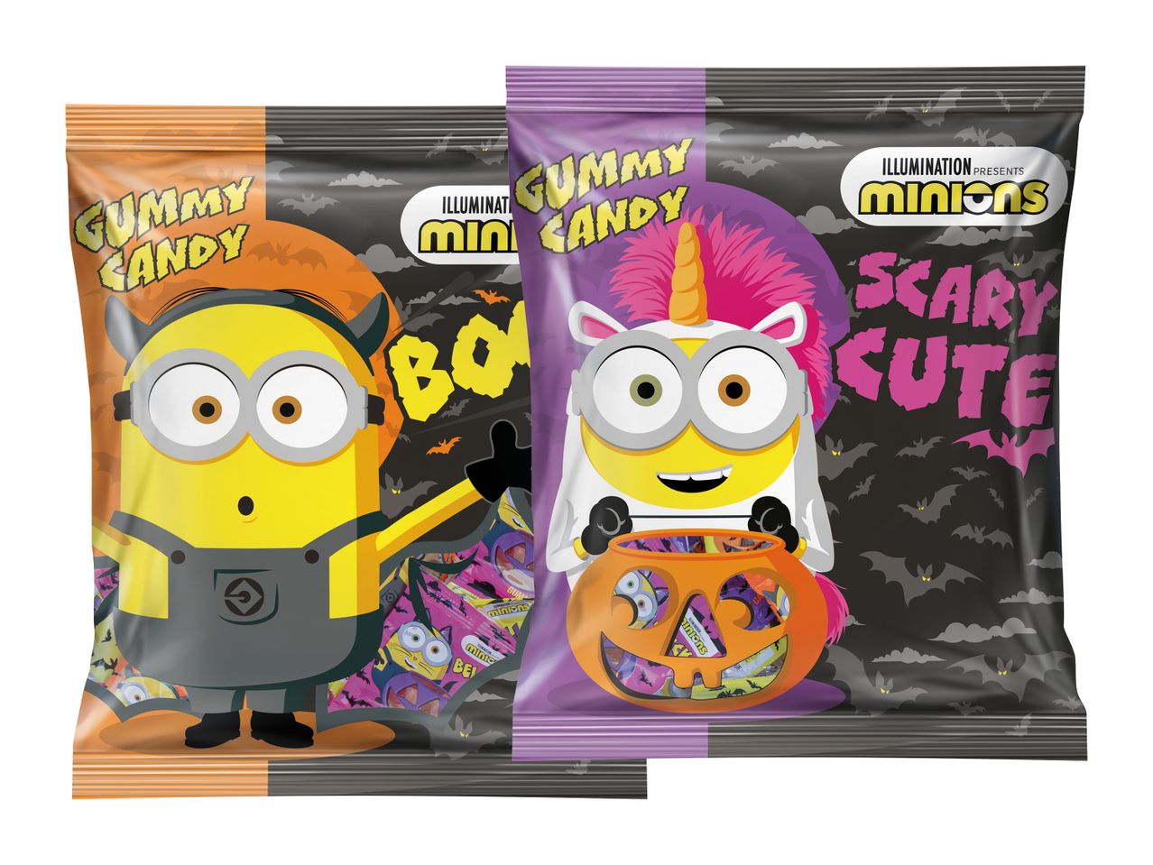 Dve vrečki gumijastih bonbonov Minions za noč čarovnic, ena z napisom 'BOO' in druga 'SCARY CUTE'.