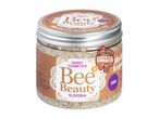 Kozarec medene kopalne soli Bee Beauty z vonjem sivke in sivke.