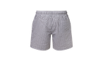 Shorts listrados.