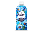 Fles wasverzachter met blauwe bloemen en de tekst '24H DE FRAÎCHEUR LONGUE DURÉE'.