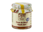 Pot appeljam met een stoffen deksel en een etiket met de tekst 'Doce de Maçã Apple Jam'.
