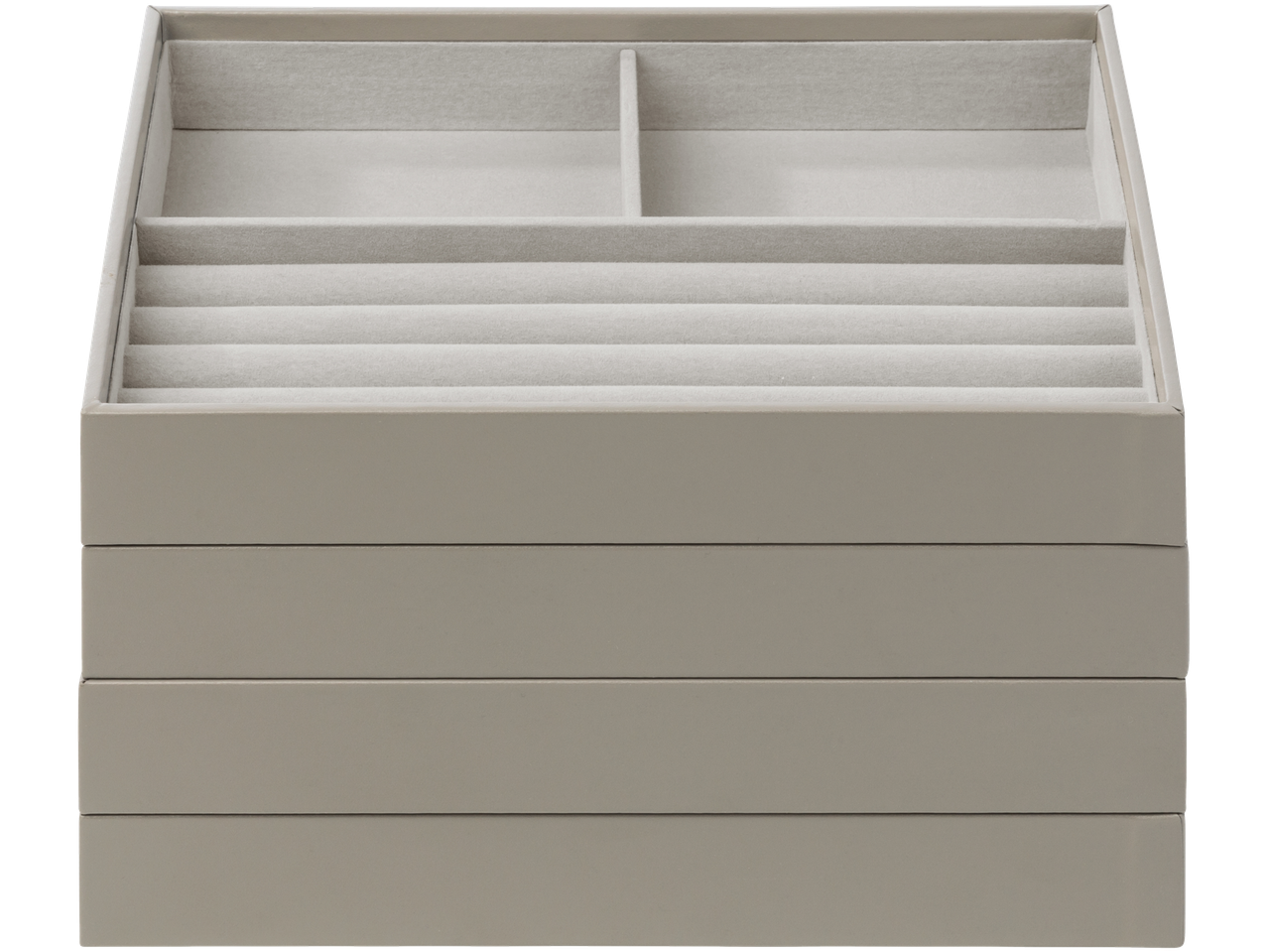 Kraunamas smėlio spalvos papuošalų dėžutė su žiedų skyreliais ir pertvaromis.