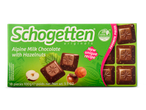 Schogetten Alpenmelkchocolade met hazelnoten.