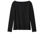 Черна дамска блуза с дълъг ръкав и лодка деколте.
