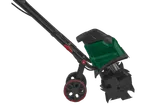 Parkside® baštenski kultivator sa zelenim kućištem motora i crnim motikama.