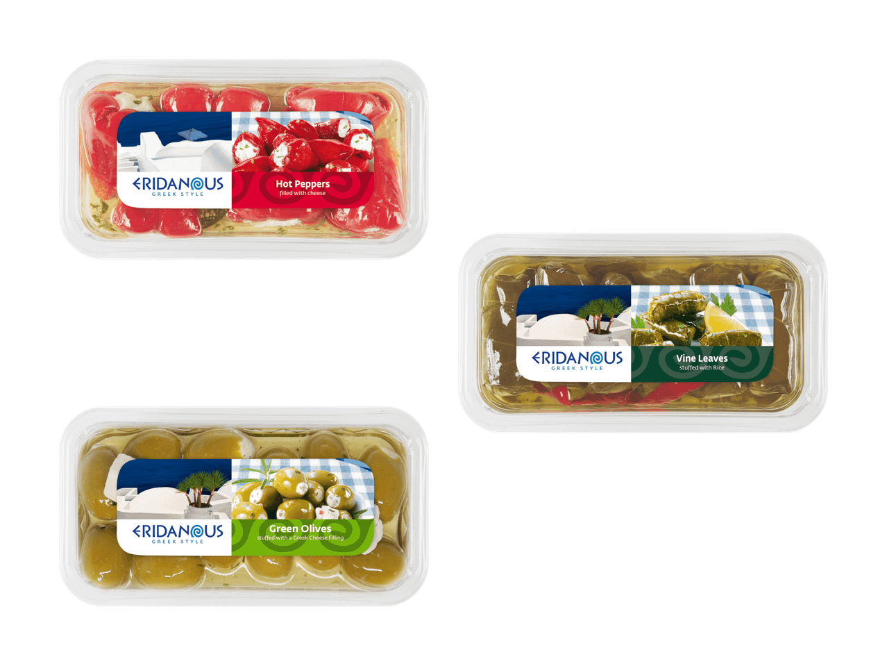 Tre antipasti in stile greco: peperoni piccanti con formaggio, olive verdi con formaggio e foglie di vite con riso.