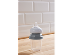 Baby bottle and feeding accessories: practical and hygienic for your baby.