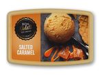 Bon Gelati især Saltet Karamel is i en beholder.
