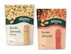 To poser iberiske mandler: blancherede og blancherede & tørristede.