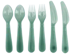 Six ustensiles de camping verts : deux cuillères, deux fourchettes et deux couteaux.
