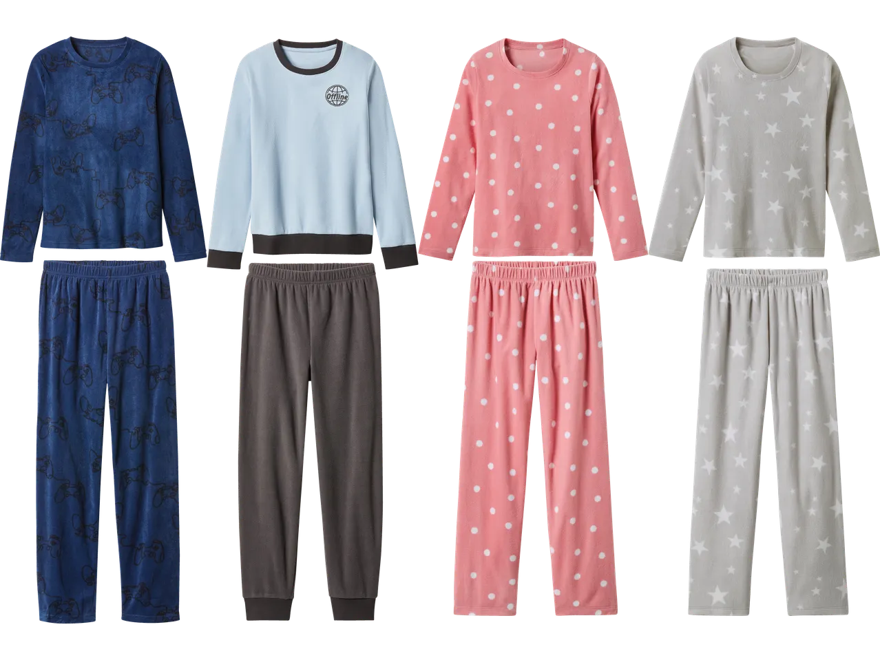 Fyra set med fleecepyjamas: blå med spelkontroller, ljusblå med 'Offline'-logga, rosa med prickar och grå med stjärnor.