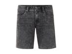Mørkegrå denim shorts.