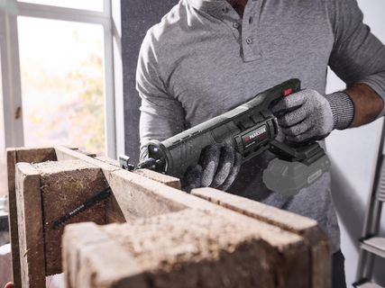 Prémium akkus kardfűrész