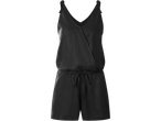 Macacão preto feminino com decote em V e cordão na cintura.
