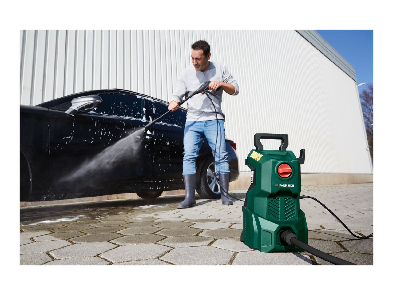 Go to full screen view: Parkside Pressure Washer - Image 15
