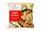 Ramen vegetarian Vitaasia, stil japonez, cu legume și ciuperci.