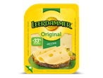 Verpakking van milde en nootachtige plakken kaas op een sneetje brood.