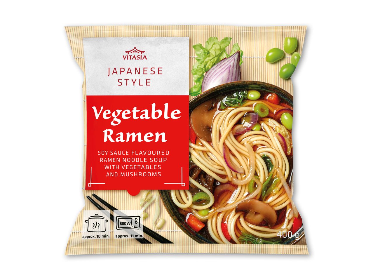Vegetabilsk ramen nudelsuppe med sojasauce, grøntsager og svampe, japansk stil.