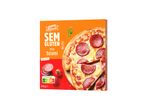 Pizza de salami Alfredo sem glúten e sem lactose.