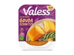 Verpakking met twee vegetarische Gouda schnitzels, waarvan één opengesneden met gesmolten kaas.
