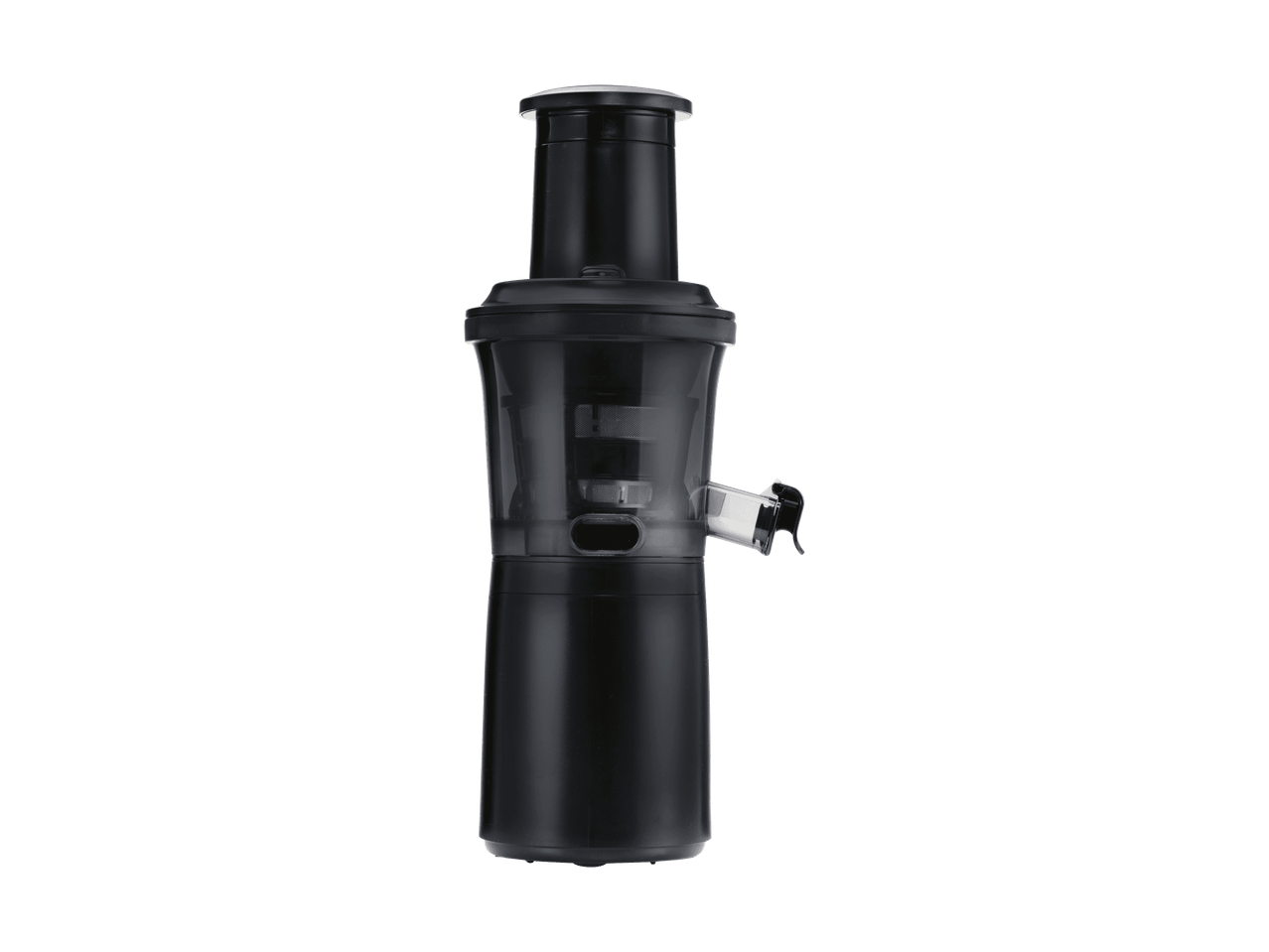 Schwarzer Slow Juicer mit transparentem Oberteil und Ausguss auf grünem Hintergrund.