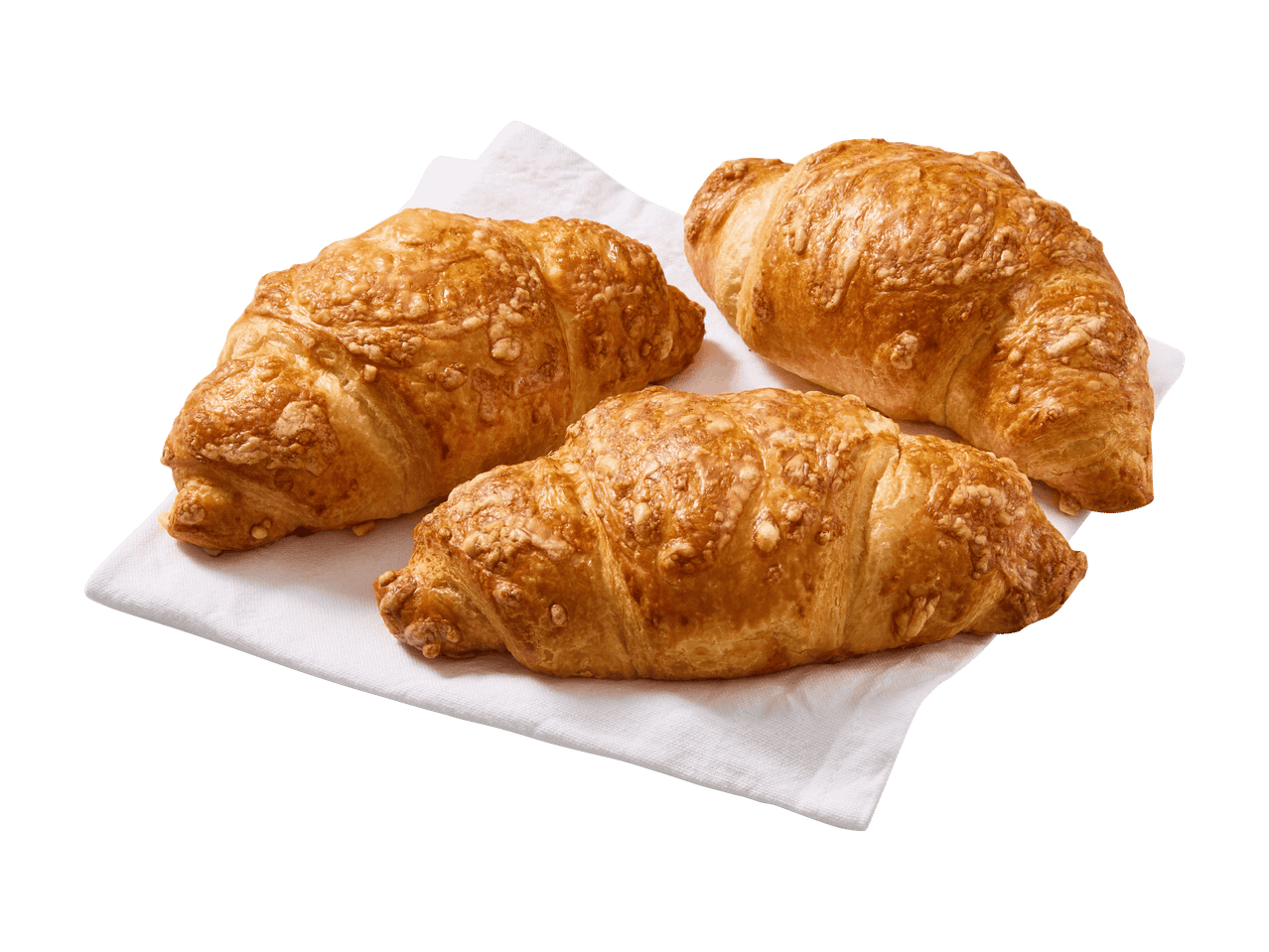 Drei goldbraun gebackene Käsecroissants auf einer weißen Serviette.