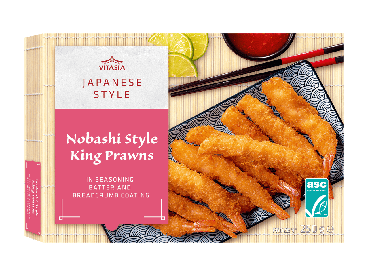 Crevettes royales Nobashi style japonais panées, servies avec des baguettes et une sauce.