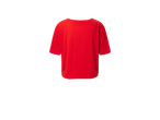 Camiseta vermelha de manga curta.