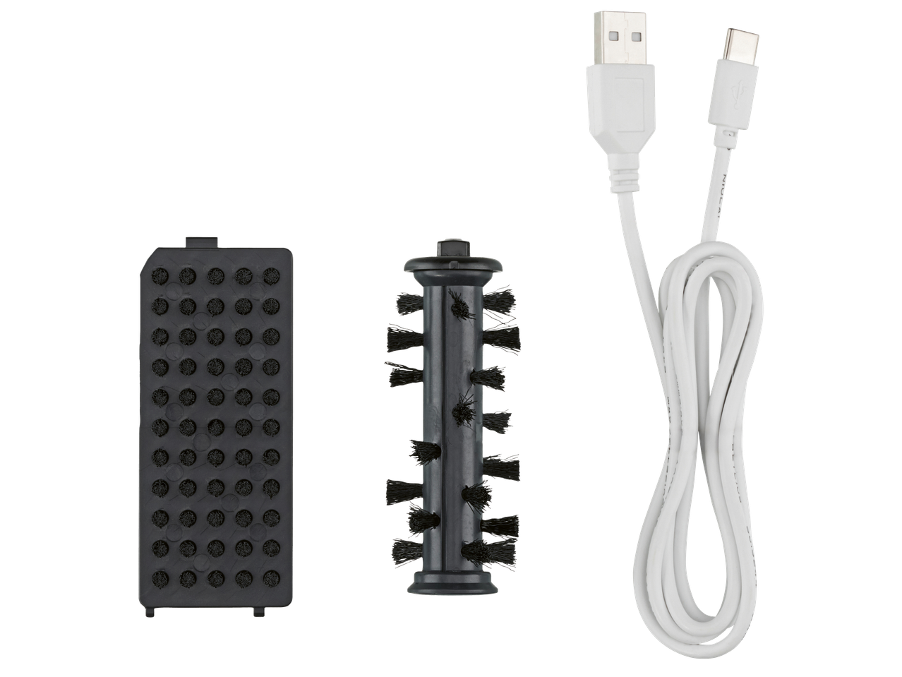 Комплект аксесоари за почистване с четки и USB кабел.