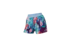 Șorturi cu imprimeu floral abstract.