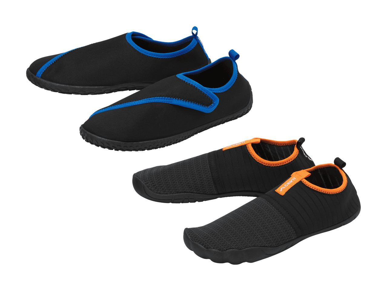 Schwarze Aquaschuhe mit blauen Rändern und schwarze mit orangefarbenen Rändern.