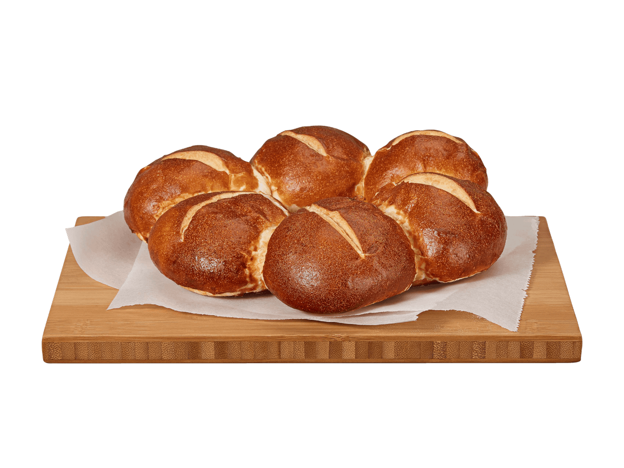 Sechs Laugenbrötchen auf einem Holzschneidebrett.