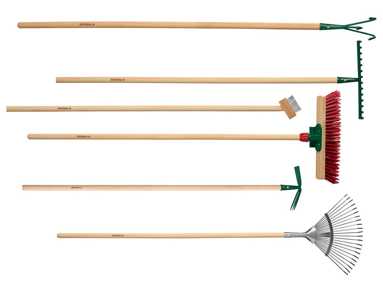 Gartengeräte-Set mit Rechen, Harke, Bürste und Fächerbesen mit Holzstielen.