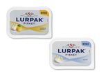 To pakker pisket smør, den ene med citron og havsalt, den anden saltet.