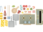 Conjunto de brinquedos de madeira com equipamento de cozinha e alimentos, incluindo fogão, panelas e vários ingredientes.